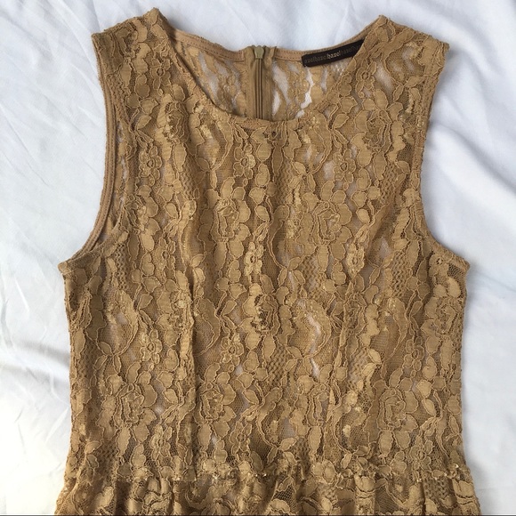 Hazel Nude Light Brown Lace Sleeveless Peplum Top - Picture 5 of 7